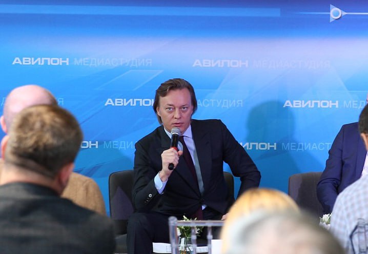 Санкции Великобритании против автодилера «Авилон»