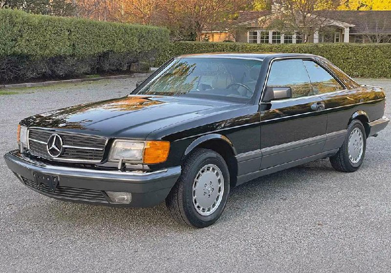 Элитное купе Mercedes-Benz 560SEC: классика 1990 года