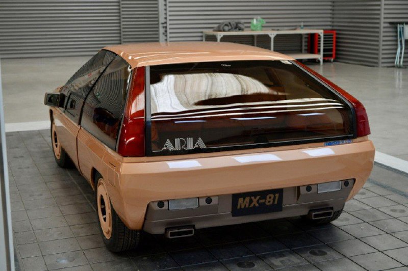 Футуристический концепт Mazda MX-81 Aria