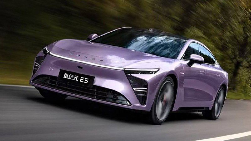Новый гибридный седан Chery Exlantix ES: официальные фото и характеристики