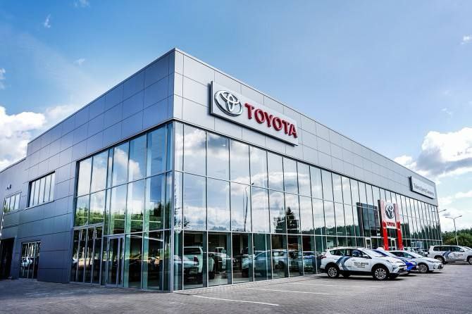 Toyota провела секретную встречу с бывшими дилерами в Дубае