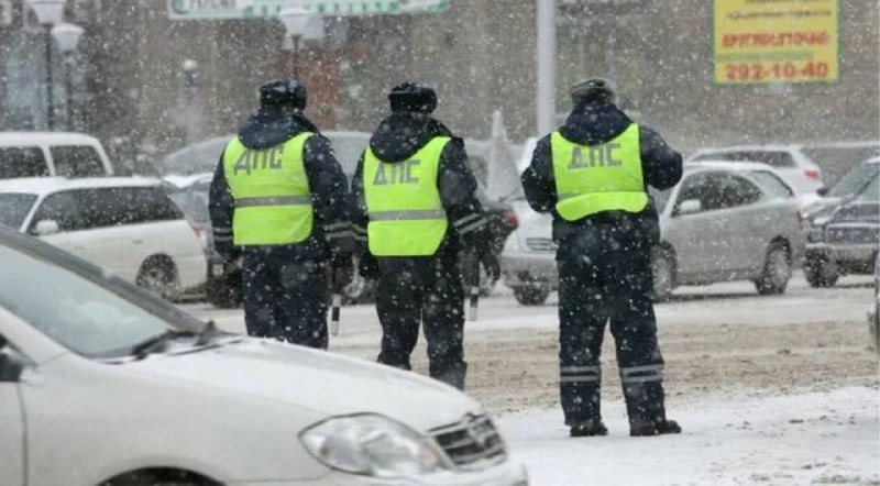 Московские гаишники напоминают о безопасности на День святого Валентина