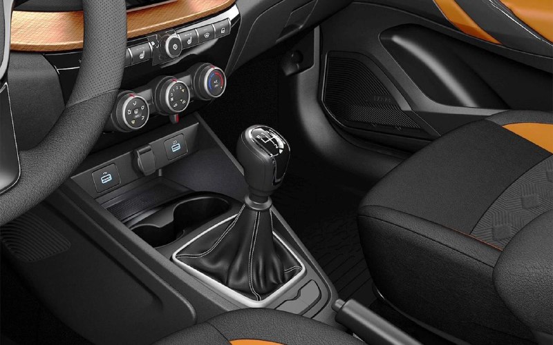 Lada Vesta теперь доступна с 6-ступенчатой механической коробкой