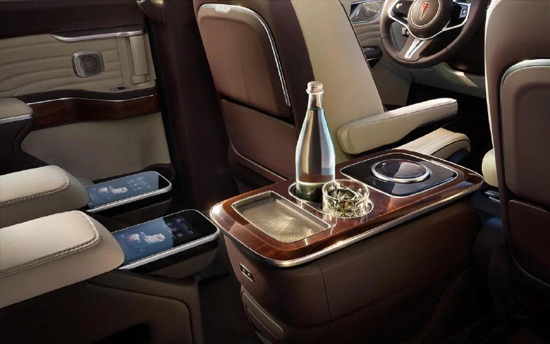 Hongqi представляет новый минивэн HQ9 с впечатляющими характеристиками
