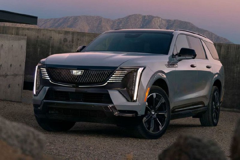 Новый электрический внедорожник Cadillac Escalade IQL