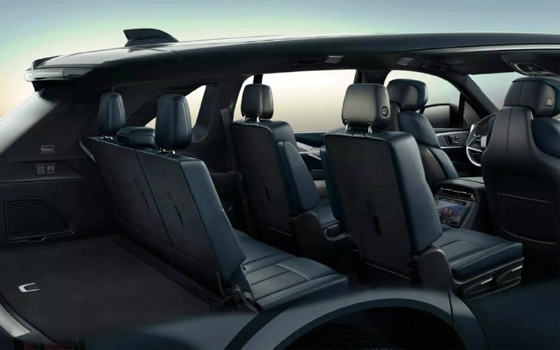 Cadillac представляет новый внедорожник Escalade IQL