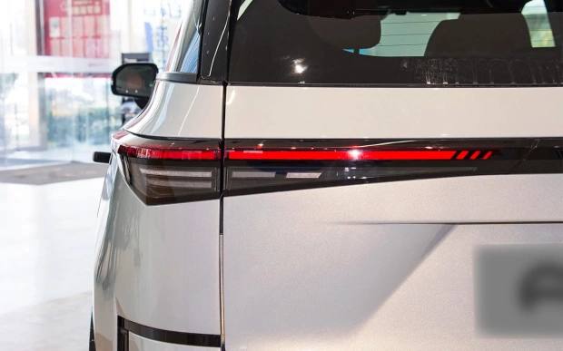 Обзор нового кроссовера Toyota bZ3X: старт продаж в Китае