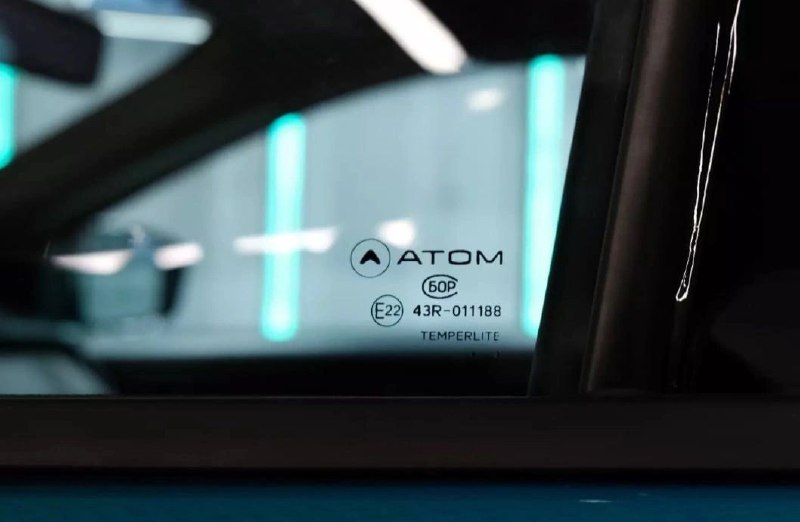 Российский электромобиль 'Атом': инновации и технологии