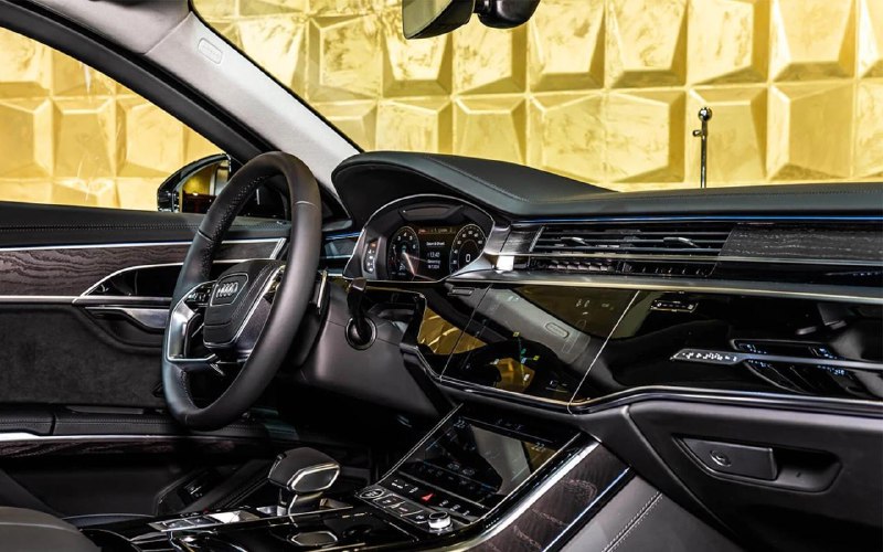 Появление на российском рынке: Audi A8 в новом обличии
