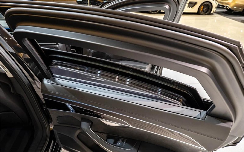 Появление на российском рынке: Audi A8 в новом обличии