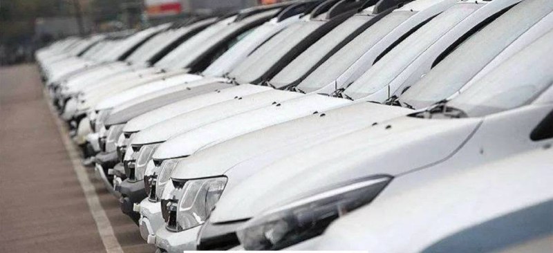 Снижение продаж автомобилей в России: февраль 2025