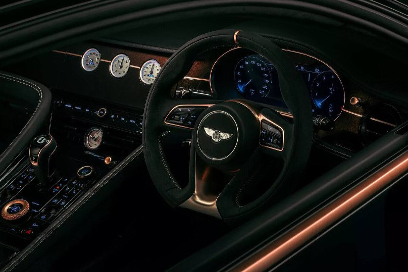 Представлено эксклюзивное купе Bentley Mulliner Batur