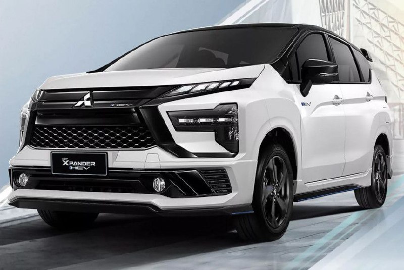 Новая модификация компактвэна Mitsubishi Xpander