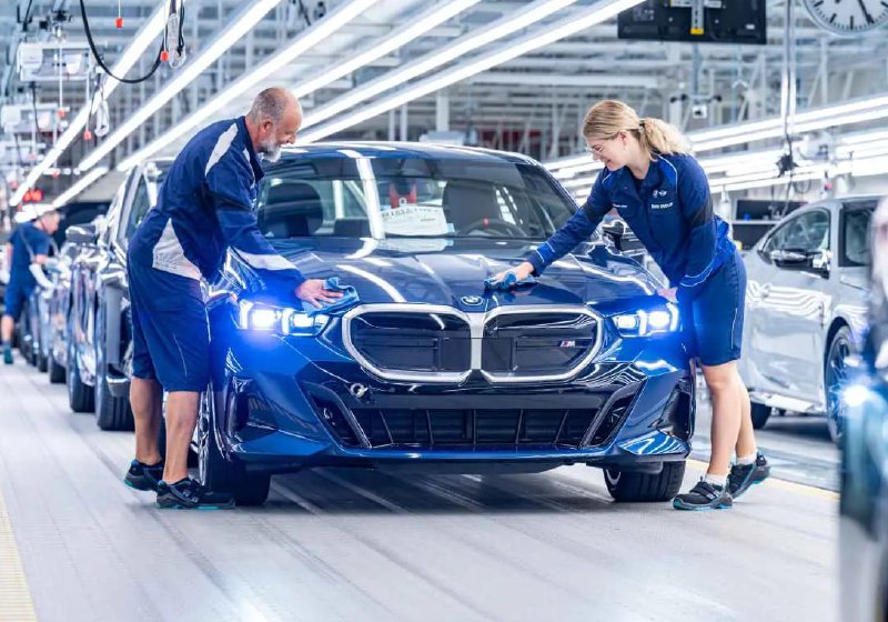 Финансовые результаты BMW за 2024 год: значительное снижение прибыли и продаж