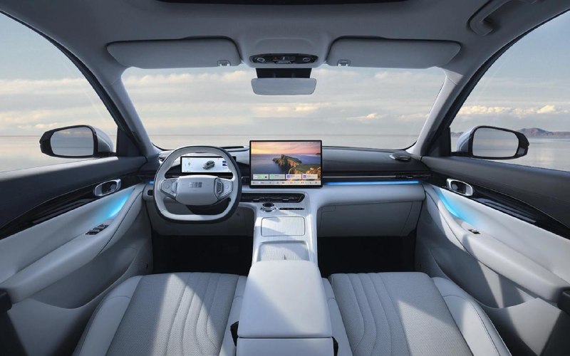 Geely запускает продажи нового электрического кроссовера EX5