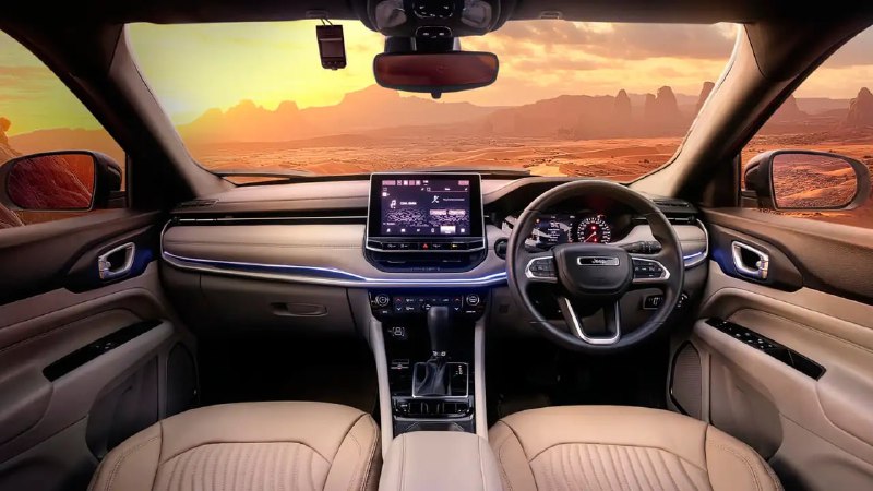 Jeep Compass представил ограниченную версию Sandstorm Edition