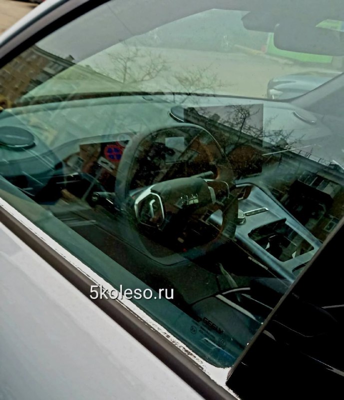Начало продаж электрокроссовера Geely EX5 в России