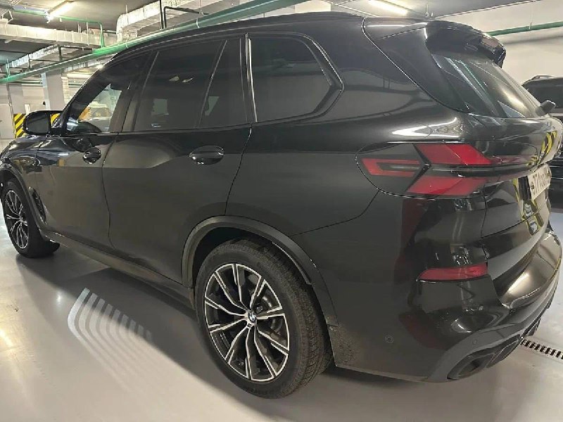 На продажу выставлен самый дорогой броневик BMW в России