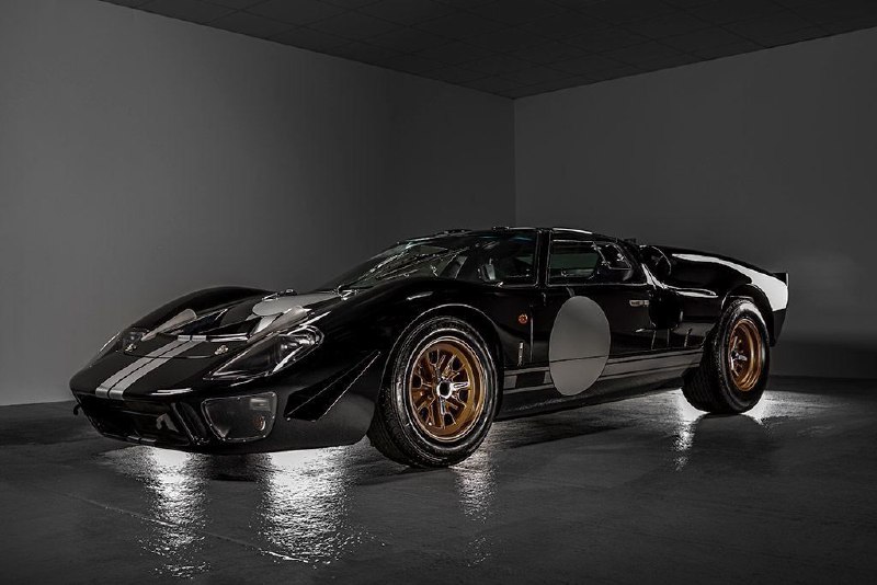 Электрическая версия Ford GT40 с звучанием мотора V8