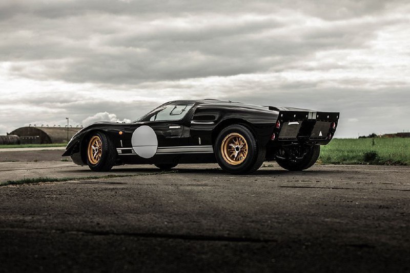 Электрическая версия Ford GT40 с звучанием мотора V8