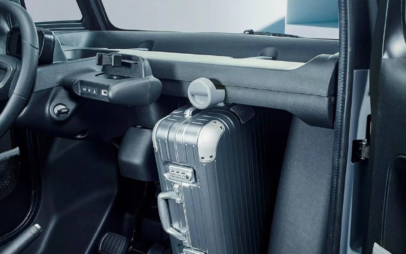 Обновленный электрокар Opel Rocks: особенности и описание