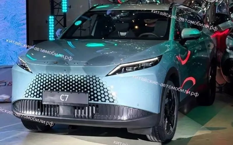 Закрытая премьера нового кроссовера Omoda C7 в России