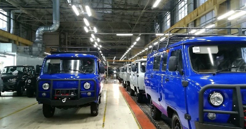 Глава УАЗа подтвердил будущее 'Буханки' на конвейере
