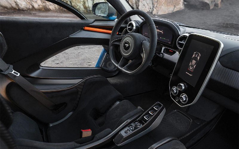 Редкий McLaren Senna поступил в продажу в России
