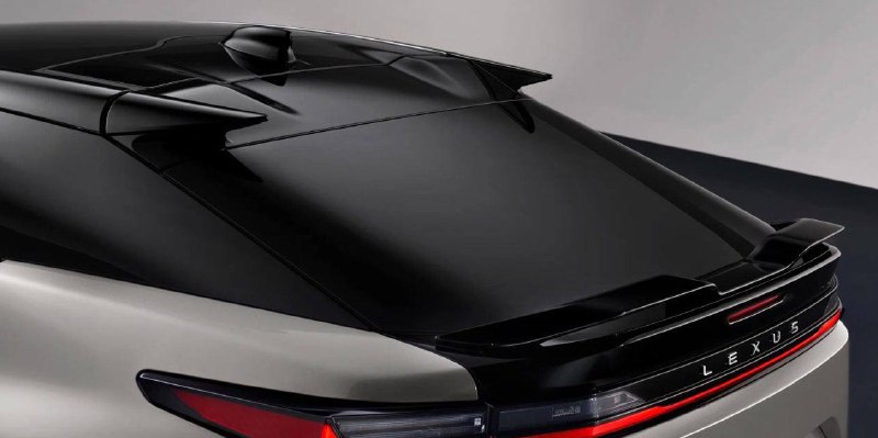 Новый Lexus RZ: Электрическая революция с уникальным штурвалом