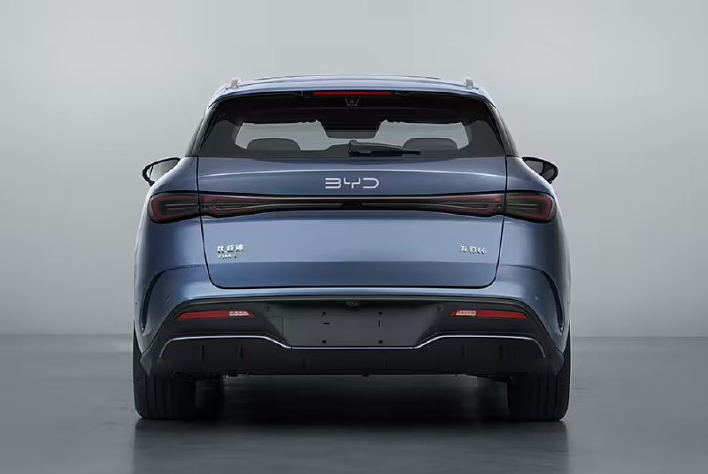 BYD представляет первый универсал Seal 06 DM-i