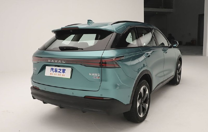 Запуск продаж нового кроссовера Haval F8 в Китае