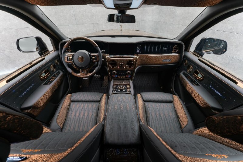 Уникальный Rolls-Royce Cullinan от Mansory