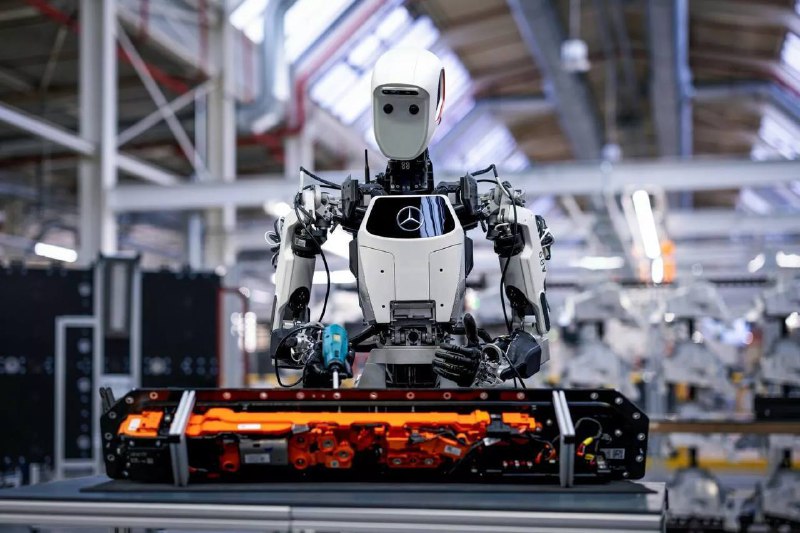 Человекообразные роботы на заводах Mercedes-Benz