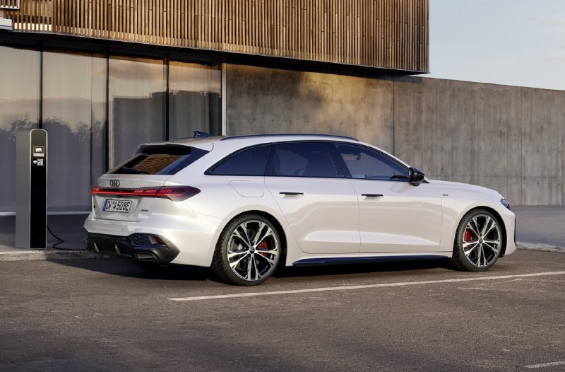 Плагин-гибридные версии Audi A5: характеристики и особенности