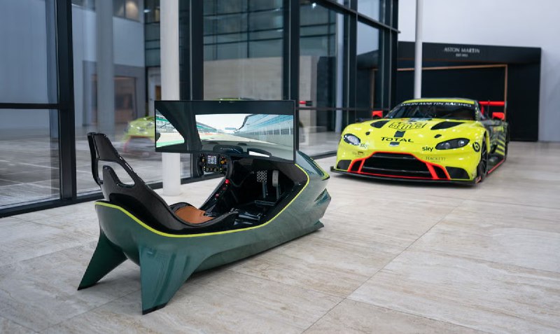 Новый гоночный симулятор от Aston Martin: AMR-C01-R