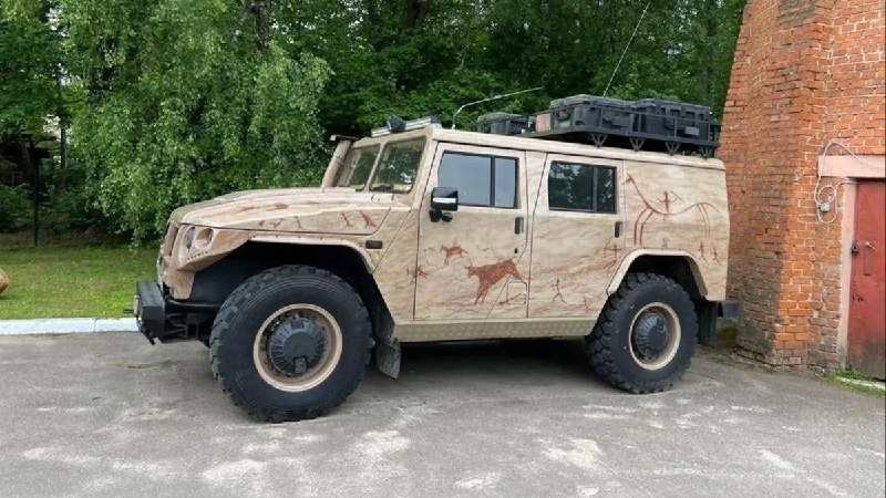 Экслюзивный внедорожник 'Тигр' с уникальными доработками выставлен на продажу за 10 миллионов рублей