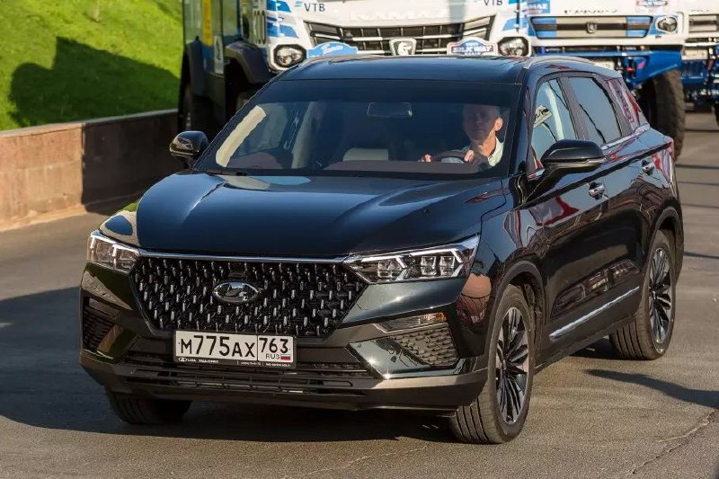 Президент АВТОВАЗа представляет новую LADA Aura