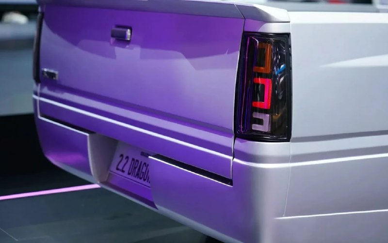 Isuzu представляет рестомод Dragon Max на базе пикапа TFR