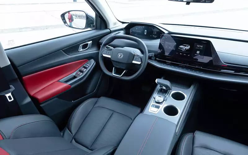 Changan UNI-S: Проверенная временем модель с отличной эргономикой