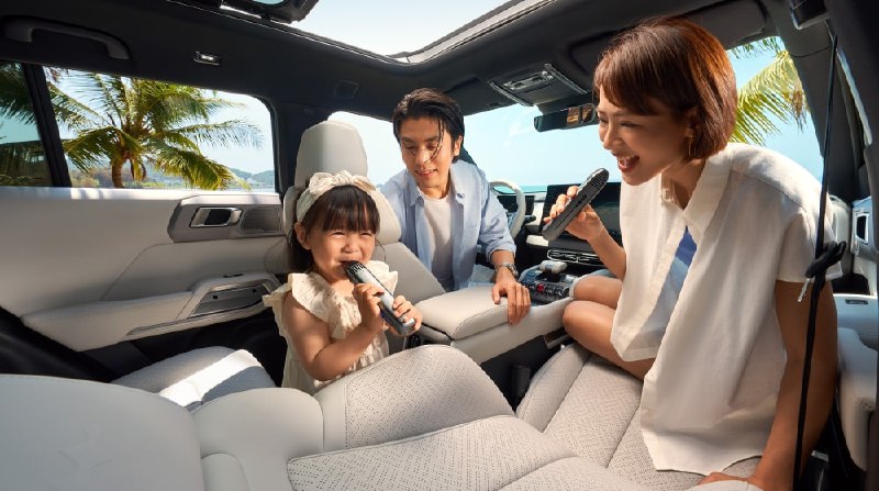 Новый электрический кроссовер BYD Titanium 3 с интегрированным дроном