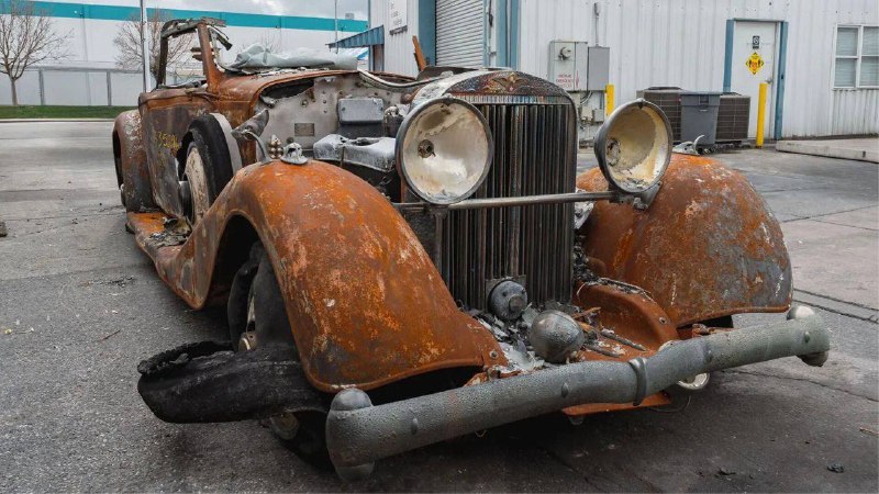 Продажа сгоревшего кабриолета Hispano Suiza за рекордную цену