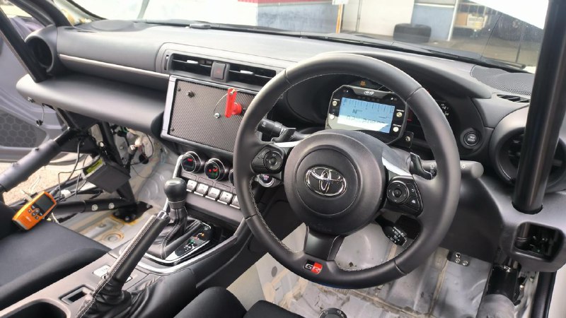 Опыт вождения Toyota GR86 с автоматической коробкой на гоночной трассе