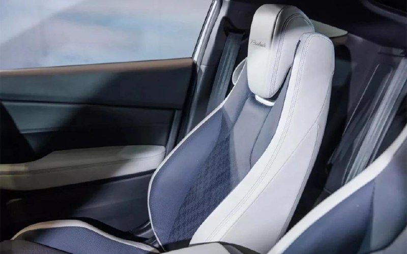 Honda раскрывает интерьер нового купе Prelude