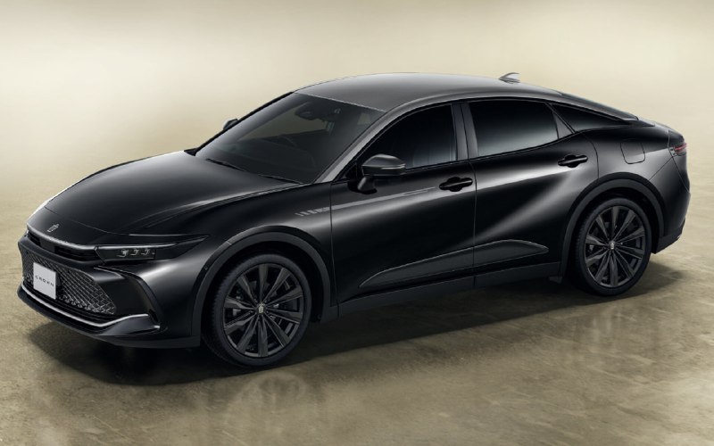 Юбилейный выпуск Toyota Crown: 70 лет легенды на рынке