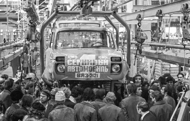 48 лет легенды: внедорожник LADA Niva