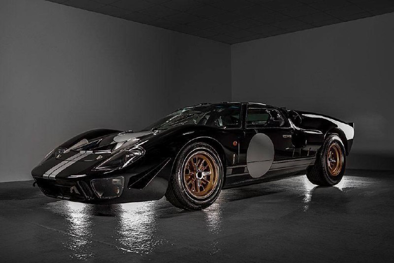 Электрическая версия Ford GT40 получит звук V8