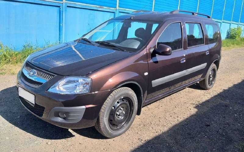 Почему семилетний Lada Largus стоит как новый?