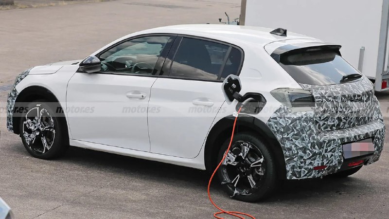 Новая эпоха рулевого управления: Peugeot и Stellantis на передовой технологий