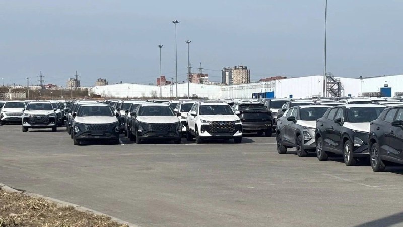 АВТОВАЗ анализирует избыточные запасы автомобилей