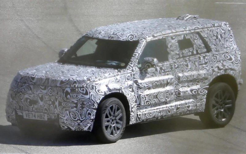 Новый электрический Defender: Land Rover готовит компактную версию